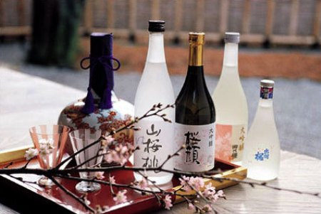 5 lợi ích làm đẹp bất ngờ từ rượu Sake